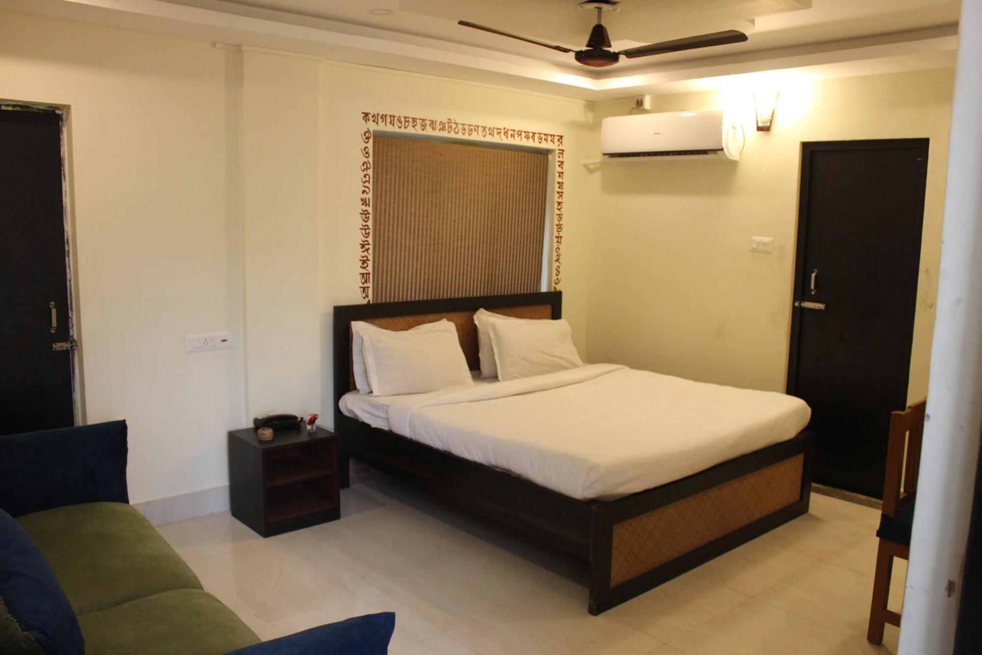Hotel Kolam Шантиникетан Экстерьер фото